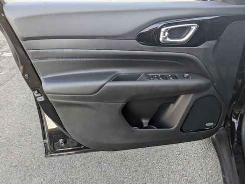 New 2026 Jeep Compass Limited w/ Sun, Sound & Navigation Group image 10