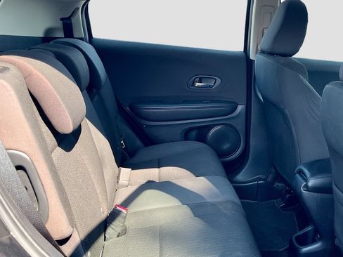 Used 2019 Honda HR-V LX image 24