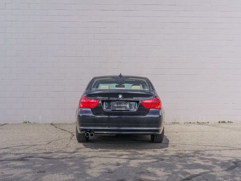 Used 2010 BMW 328i xDrive Sedan AWD/4WD image 6