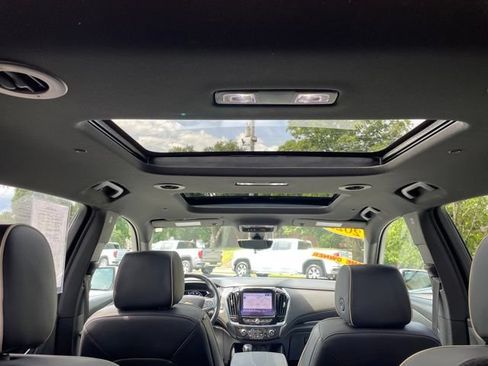 Used 2022 Chevrolet Traverse Premier AWD/4WD image 50