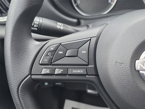 New 2025 Nissan Versa S image 18