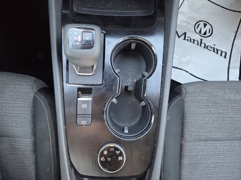 Used 2022 Nissan Rogue SV image 27