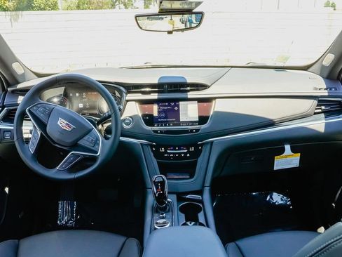 New 2026 Cadillac XT5 Premium Luxury AWD/4WD image 12