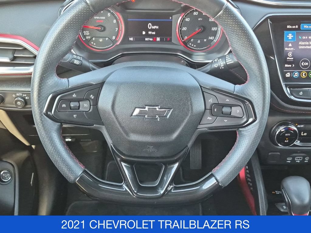 Used 2021 Chevrolet TrailBlazer RS w/ Sun and Liftgate Package AWD/4WD image 19