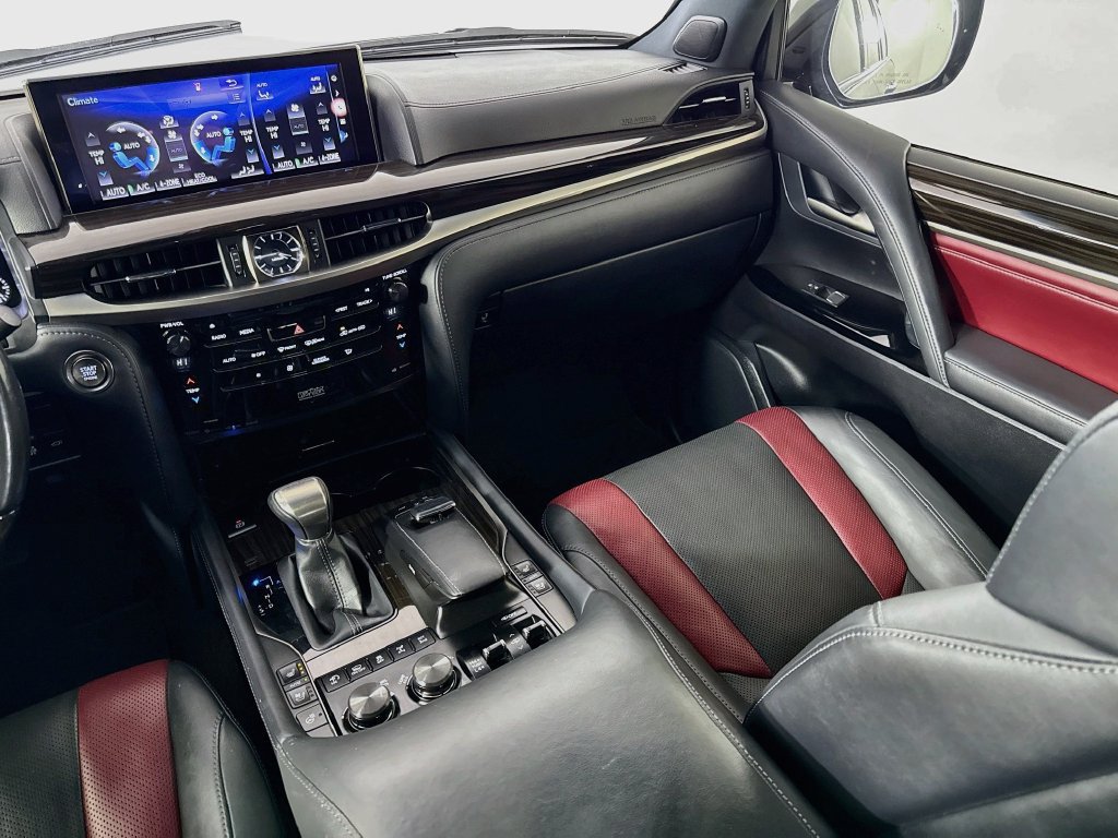 Certified 2021 Lexus LX 570 4WD w/ Inspiration Series #2 image 25
