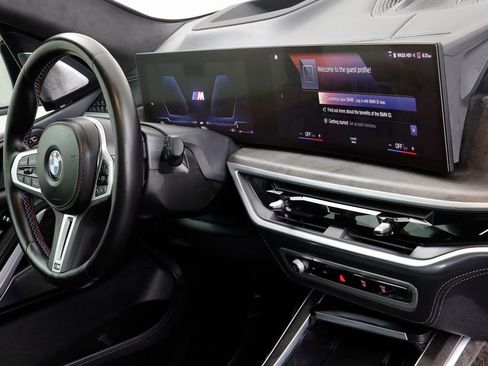 Certified 2023 BMW X7 M60i image 23