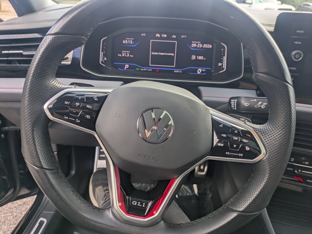 Used 2025 Volkswagen Jetta GLI Autobahn FWD image 20