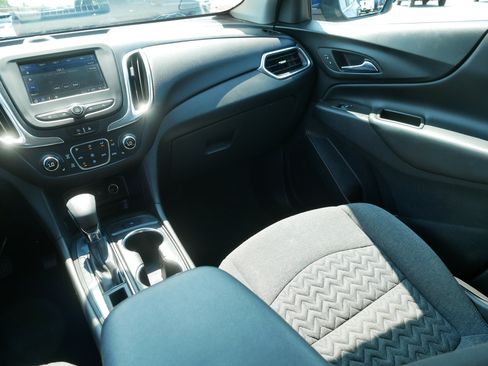 Used 2022 Chevrolet Equinox LT AWD/4WD image 11