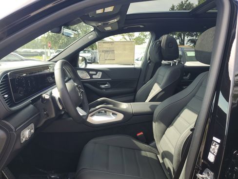 New 2026 Mercedes-Benz GLS 580 4MATIC image 24