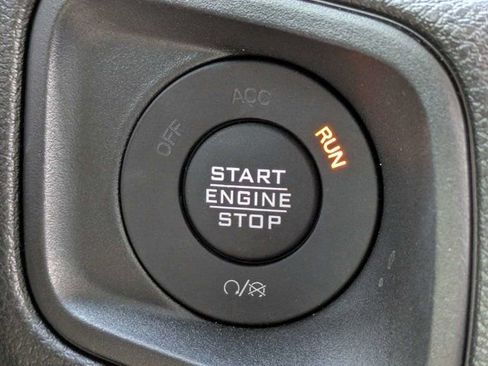 Used 2025 Jeep Wrangler Sport AWD/4WD image 29