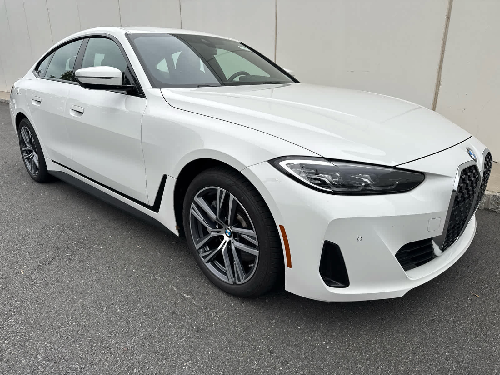 Used 2023 BMW 430i Gran Coupe xDrive w/ M Sport Package AWD/4WD image 2