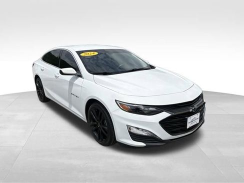 Used 2024 Chevrolet Malibu LT w/ Sport Edition FWD image 8