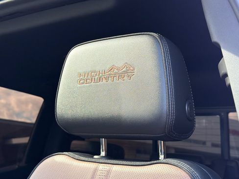 Used 2024 Chevrolet Silverado 1500 High Country w/ High Country Premium Package AWD/4WD image 21