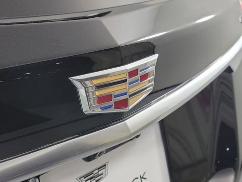 Certified 2023 Cadillac XT5 Sportv w/ Platinum Package AWD/4WD image 7