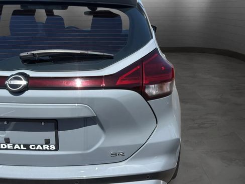Used 2022 Nissan Kicks SR w/ Premium Package FWD image 34