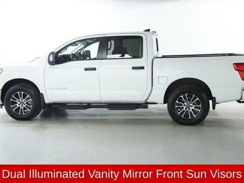 Used 2024 Nissan Titan SV w/ SV Convenience Package image 39