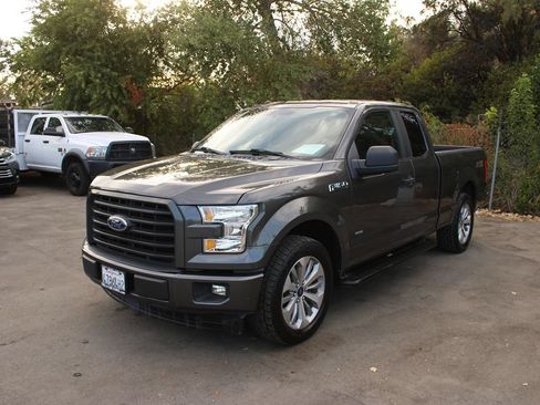 Used 2017 Ford F150 XL w/ Equipment Group 101A Mid RWD image 3