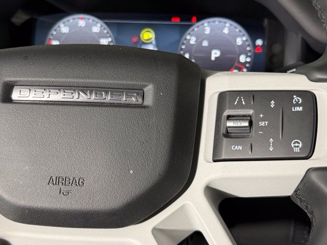 Certified 2025 Land Rover Defender 110 S AWD/4WD image 31