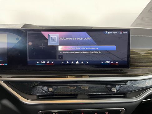 Certified 2025 BMW X5 xDrive40i w/ Executive Package image 13