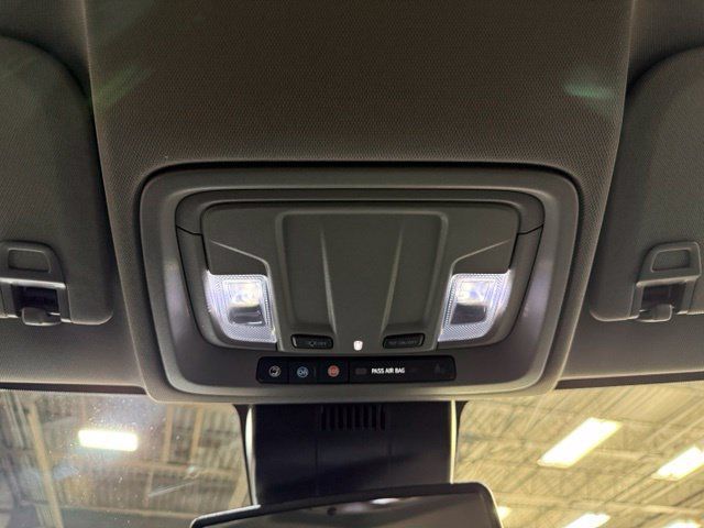 Used 2023 GMC Sierra 1500 SLT w/ SLT Convenience Package AWD/4WD image 15