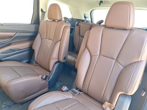 Certified 2025 Subaru Ascent Touring w/ Popular Package #2 image 11