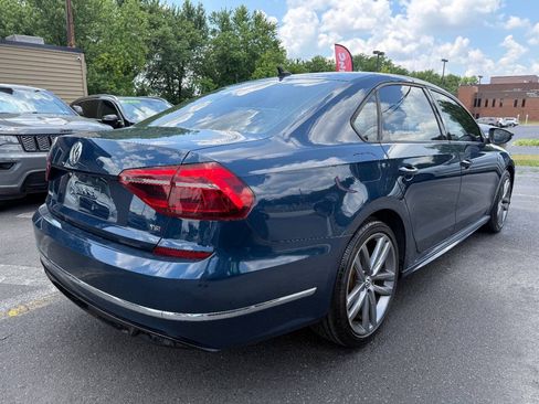 Used 2018 Volkswagen Passat 2.0T R-Line FWD image 3