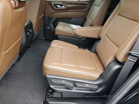 Certified 2024 Chevrolet Tahoe High Country w/ Advanced Technology Package AWD/4WD image 14