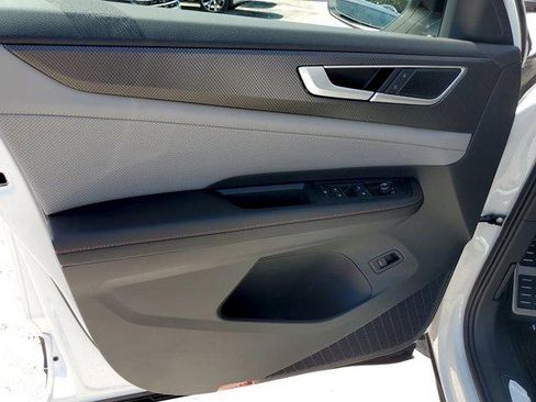 New 2026 Volkswagen Atlas Peak Edition image 9