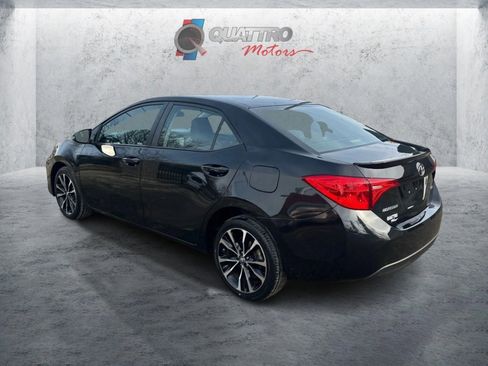 Used 2018 Toyota Corolla SE image 3