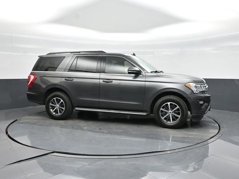 Used 2021 Ford Expedition XLT RWD image 10