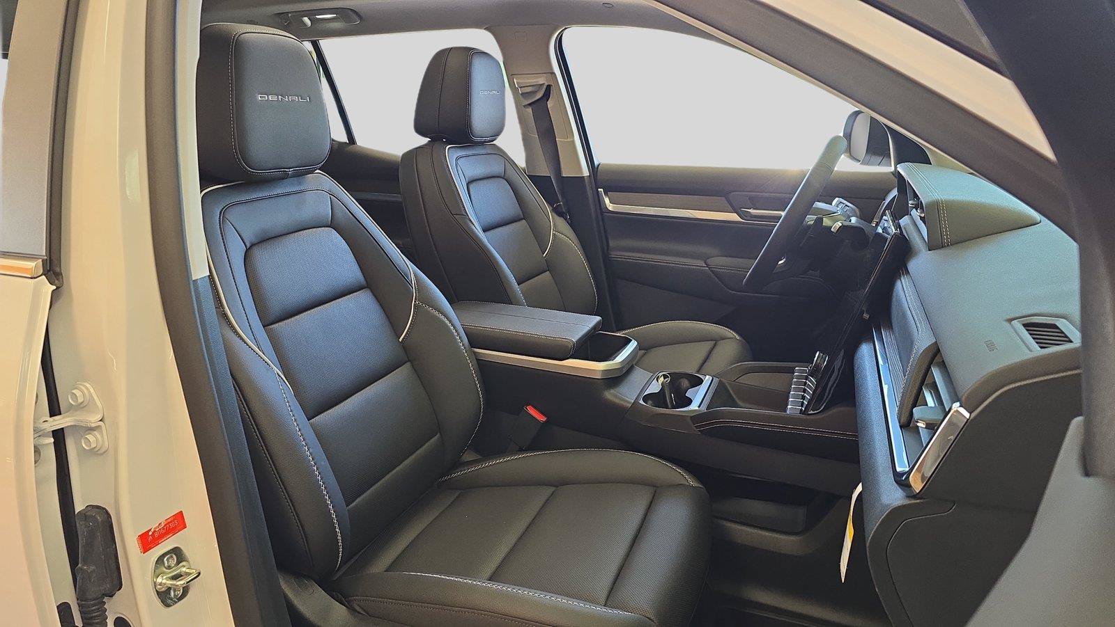 New 2027 GMC Terrain Denali w/ LPO, Floor Liner Package AWD/4WD image 14