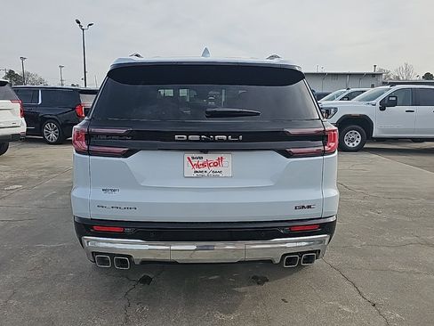 New 2026 GMC Acadia Denali w/ Super Cruise Package image 4