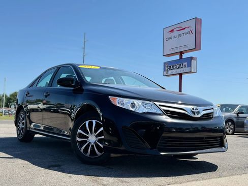 Used 2012 Toyota Camry LE FWD image 38