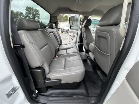 Used 2014 Chevrolet Silverado 2500 W/T w/ LPO, Protection Package AWD/4WD image 24
