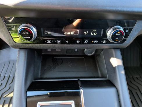Used 2024 Mitsubishi Outlander SE AWD/4WD image 18