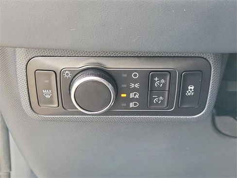 Used 2023 Ford Mustang Mach-E Premium image 22