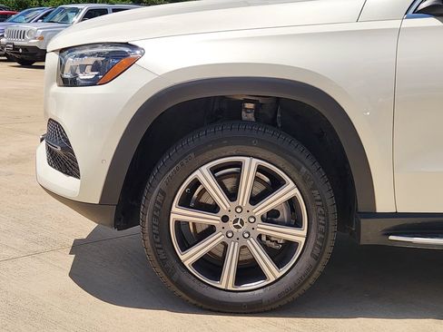 Used 2022 Mercedes-Benz GLS 450 4MATIC image 10