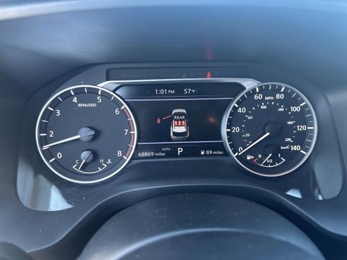 Used 2023 Nissan Rogue SV image 26