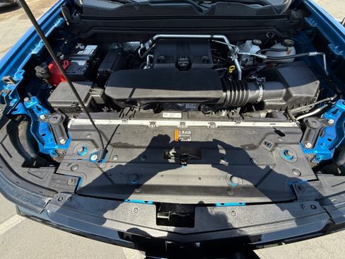 Used 2024 Chevrolet Colorado Z71 w/ Z71 Convenience Package 2 image 20