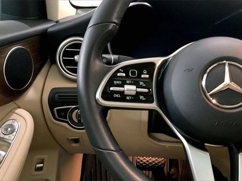 Used 2023 Mercedes-Benz GLC 300 4MATIC Coupe image 17