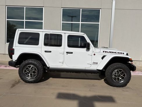 New 2026 Jeep Wrangler Unlimited Rubicon AWD/4WD image 4