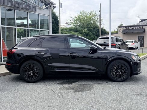 Certified 2024 Audi Q8 e-tron Prestige w/ Prestige Package AWD/4WD image 7