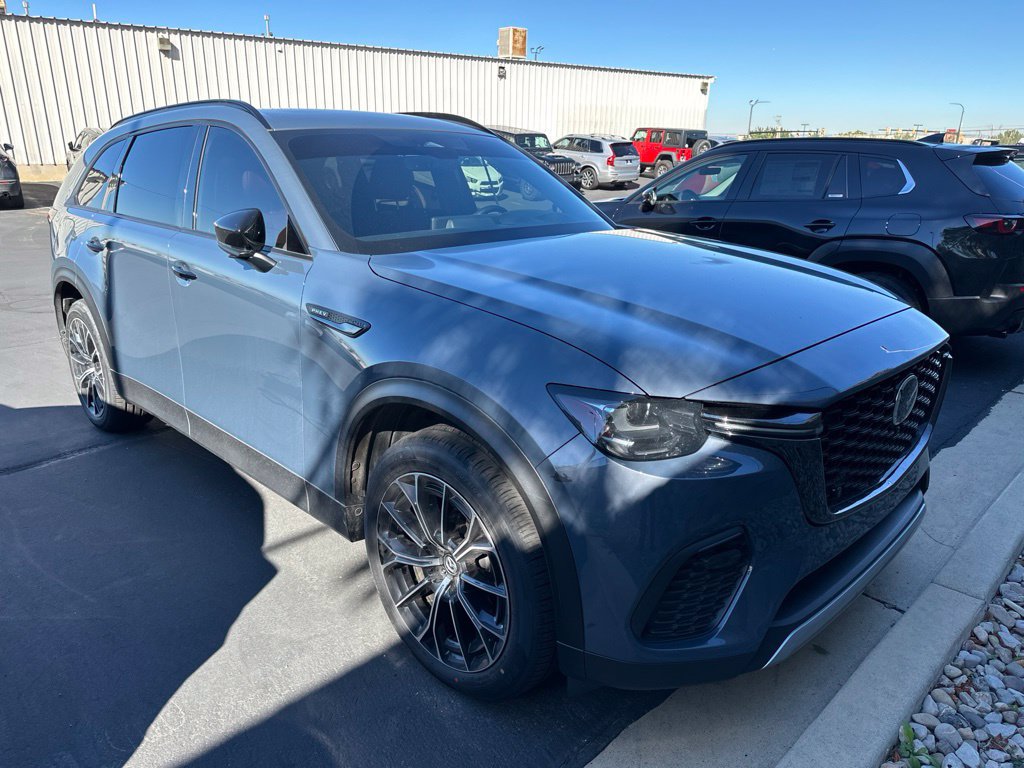 Certified 2025 MAZDA CX-70 Plug-In Hybrid w/ Premium Plus AWD/4WD image 2