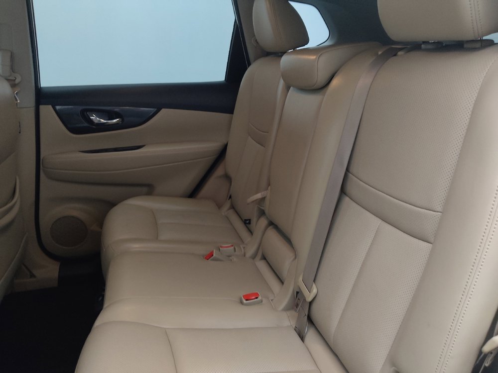 Used 2018 Nissan Rogue SL w/ Premium Package FWD image 18