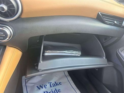 Certified 2025 Nissan Sentra SV w/ SV Premium Package image 32