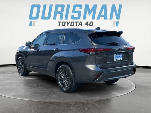 Used 2021 Toyota Highlander Limited image 5