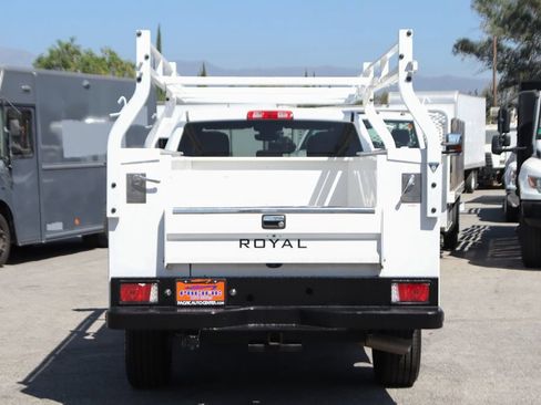 Used 2024 RAM 3500 Big Horn AWD/4WD image 9