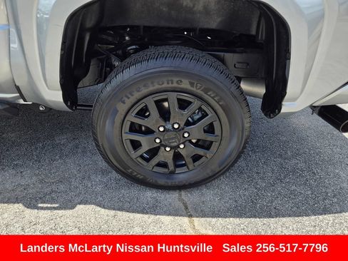 Used 2024 Toyota Tacoma SR5 AWD/4WD image 12
