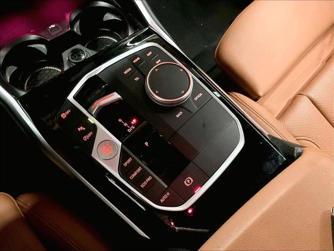 Used 2024 BMW 330i Sedan w/ Convenience Package RWD image 36