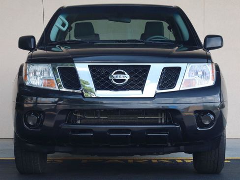 Used 2019 Nissan Frontier S RWD image 6